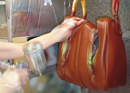 鞄クリーニング1