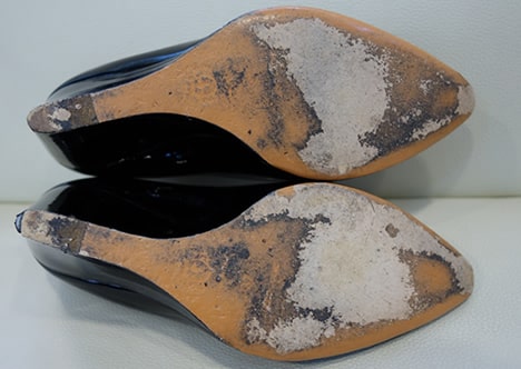 ハーフソールとかかとの修理(レディース)ビフォー